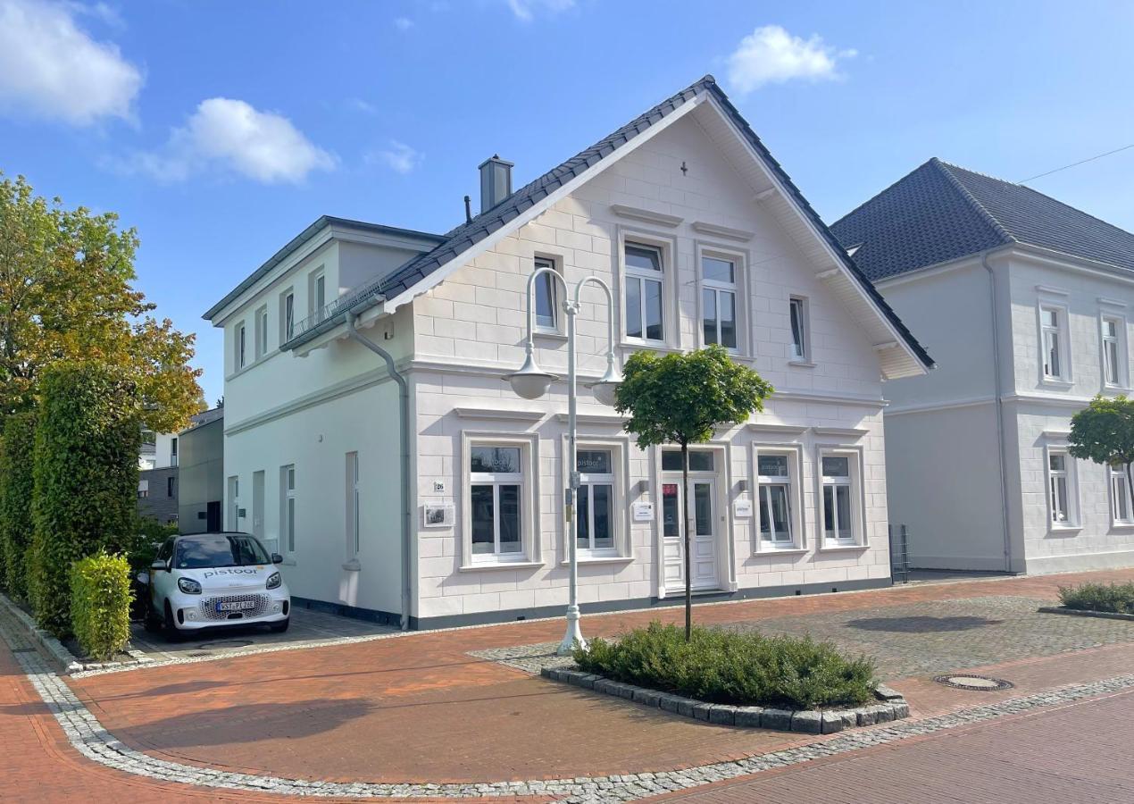 Stilvoll Wohnen In Der Kaiserlichen Post Westerstede Exterior foto